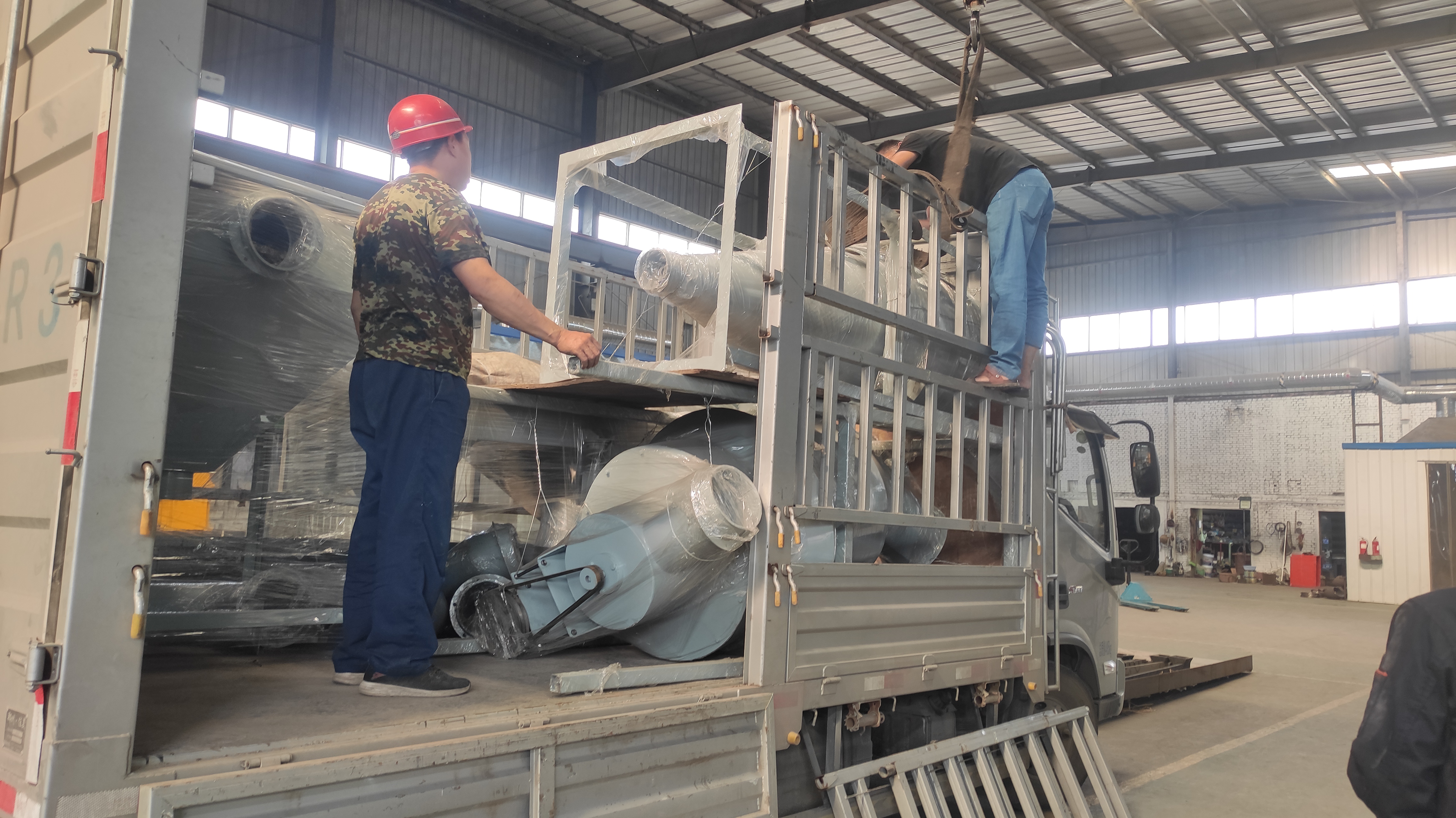 鋰離子電池破碎設(shè)備的“漂洋過?！钡挠涗?></div>
        <span id=